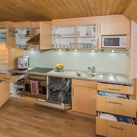Lerch Apartment *