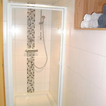 Lerch Apartment *